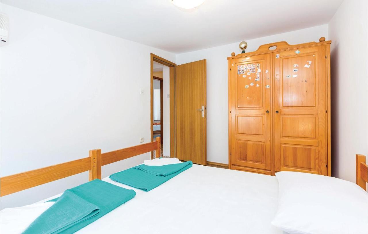 Cozy Apartment In Novi Vinodolski With Kitchen Экстерьер фото