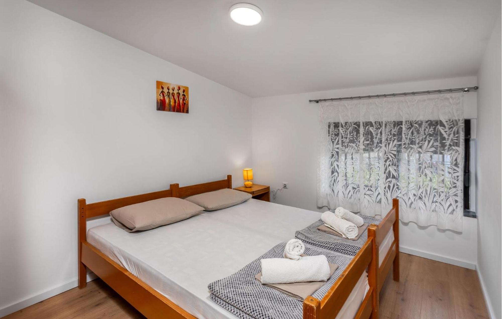Cozy Apartment In Novi Vinodolski With Kitchen Экстерьер фото
